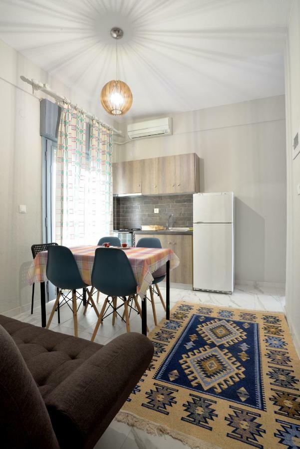 deluxe seaside apartment Konstantinidis Nea Poteidaia Bagian luar foto